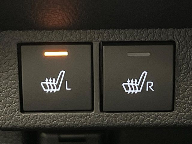 【シートヒーター】寒い日に重宝するシートヒーター!エアコンより早く温まってくれるので寒がりの人も安心ですね♪エアコンの温風は乾燥するから苦手、という方にもをおすすめです。