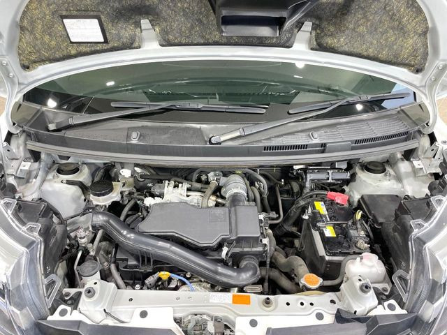 親切・丁寧な専門メカニックスタッフが応対!・車検・点検整備・事故等の修理などアフターサービスも安心。お車のカスタマイズもネクステージのサービススタッフまでご相談ください!