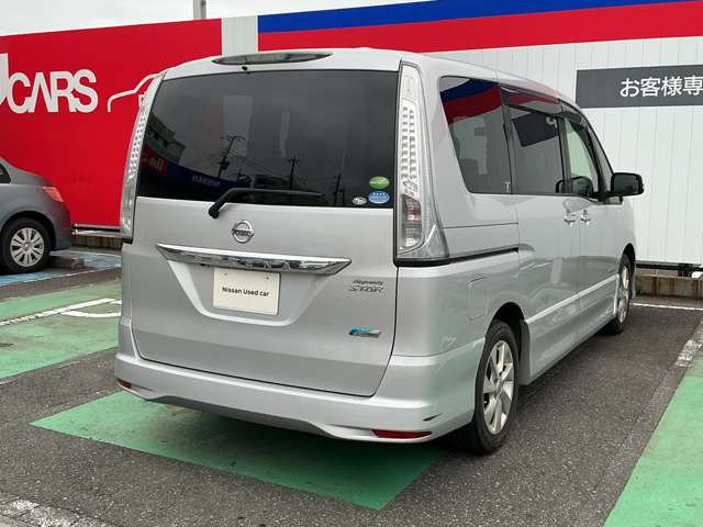 セレナ2.0 ハイウェイスター S-HYBRID Vセレクション