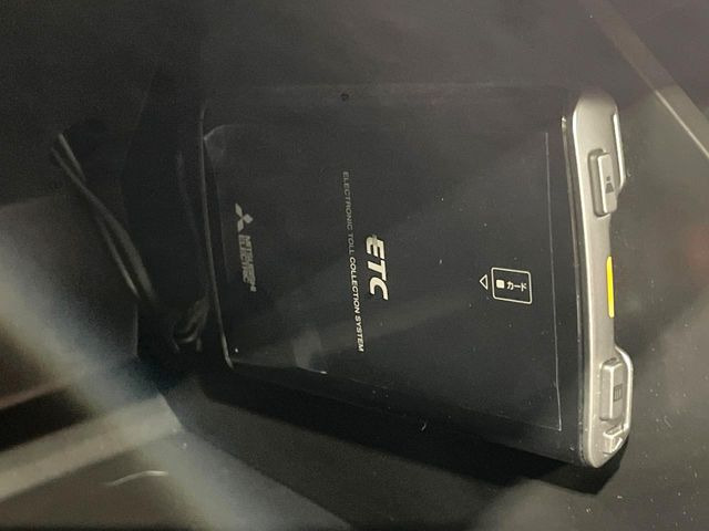 【ETC】高速道路の料金所をストレスなく通過!話題のスポットやサービスエリアに多い「スマートIC」利用時は必須のアイテムです。当店でセットアップを実施、ご納車当日からすぐにご利用いただけます!