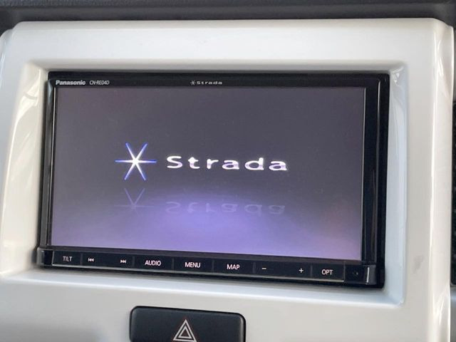 【ナビゲーション】使いやすいナビで目的地までしっかり案内してくれます。各種オーディオ再生機能も充実しており、お車の運転がさらに楽しくなります!!
