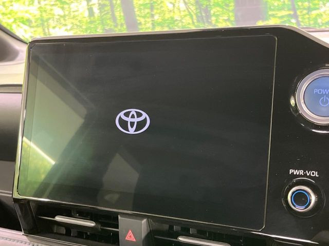 �y10.5�C���` �f�B�X�v���C�I�[�f�B�I�z���ʂ̃f�B�X�v���C��AppleCarPlay��AndroidAuto�����p�\�B�傫�ȉ�ʂŃX�}�z�i�r�A�v���������p���������܂���