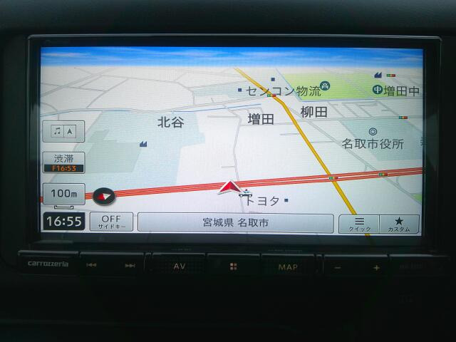 メモリーナビ装備で、知らない場所もあっという間に検索♪ちょっとしたお出かけや旅行もこれでバッチリですね