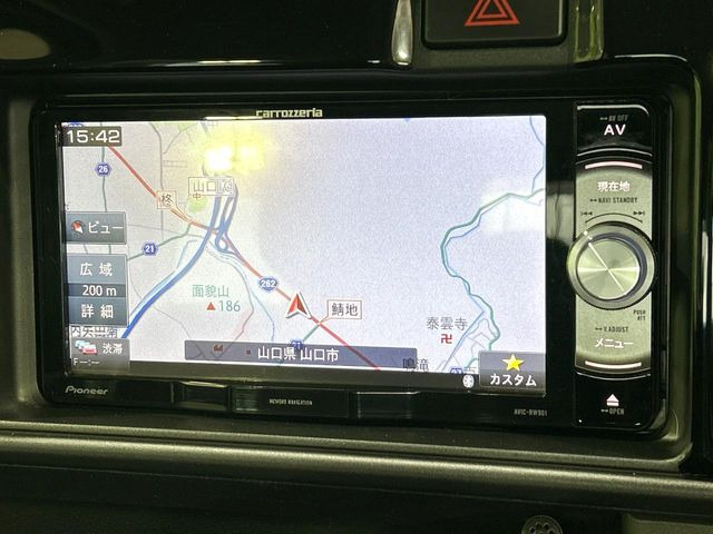 【ナビゲーション】目的地までしっかり案内してくれる使いやすいナビ。Bluetooth接続すればお持ちのスマホやMP3プレイヤーの音楽を再生可能!毎日の運転がさらに楽しくなります!!