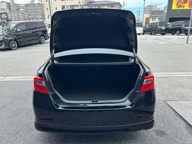 �F���C���^�[���炨�Ԃ�3���ƃA�N�Z�X�֗�!�߂��ɂ͗L���ό��n�̕F���������܂��̂ŁA�ό��ƍ��킹�Ă̂����X���ǂ��ł��ˁ􊈋C���鎩���̃X�^�b�t�����q�l�̂����X�����҂����Ă���܂�!