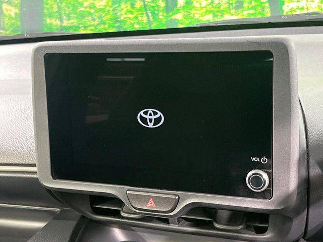 【純正ナビ】人気の純正ナビを装備。オーディオ機能も充実しており、Bluetooth接続すればお持ちのスマホやMP3プレイヤーの音楽を再生可能!毎日の運転がさらに楽しくなります!!