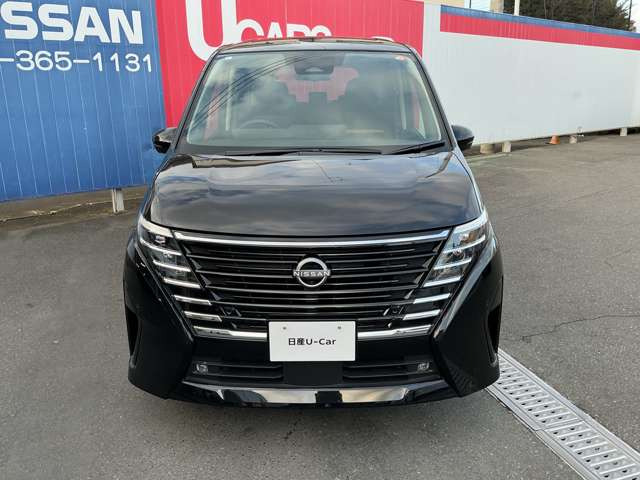 セレナ1.4 e-POWER ハイウェイスターV