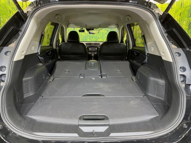 【パワーバックドア】スマートキーや運転席のボタンを押すだけでリアゲートが自動で開閉します!荷物を持っている時や、高い位置にあるバックドアを閉める際に便利な機能です♪