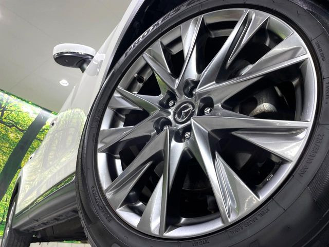 �y����19�C���`�A���~�z�C�[���z�O�ςɃ}�b�`���������A���~�z�C�[���𑕒����Ă���܂��B�e��ЊO�A���~�z�C�[����A�X�^�b�h���X�^�C�����戵�����Ă���܂��B���񂲑��k����������