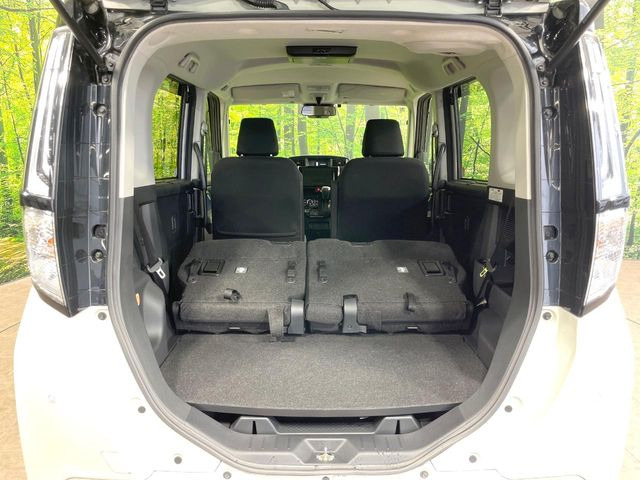 普段のお買い物や通勤、送迎等に十分な荷室スペースを確保しております。セカンドシートを倒すと、大きな荷物の積載も可能です♪