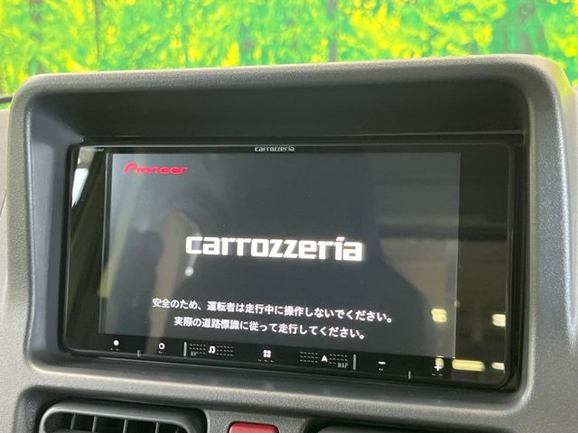 【ナビゲーション】目的地までしっかり案内してくれる使いやすいナビ。Bluetooth接続すればお持ちのスマホやMP3プレイヤーの音楽を再生可能!毎日の運転がさらに楽しくなります!!