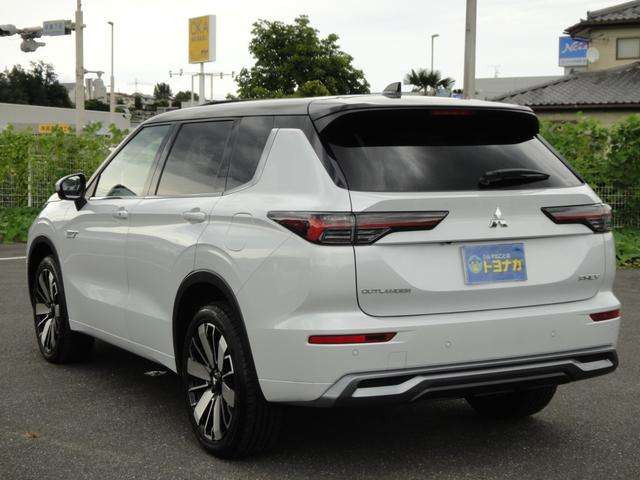 ���O�セ�ꂼ���1��쓮�p���[�^�[�𓋍ڂ���c�C�����[�^�[4WD���x�[�X�Ƃ����ԗ��^����������V�X�e��S�]AWC�ɁA�V���Ɍ�֑��ɂ��u���[�LAYC�@�\��ǉ���