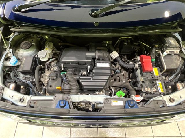 親切・丁寧な専門メカニックスタッフが応対!・車検・点検整備・事故等の修理などアフターサービスも安心。お車のカスタマイズもネクステージのサービススタッフまでご相談ください!