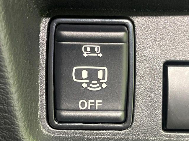 【パワースライドドア】スマートキーや運転席のスイッチでスライドドアの開閉が可能♪電動だから力を入れてドアを開ける必要が無く、小さいお子様でも、重い荷物を持っている時もラクに開け閉めできます♪