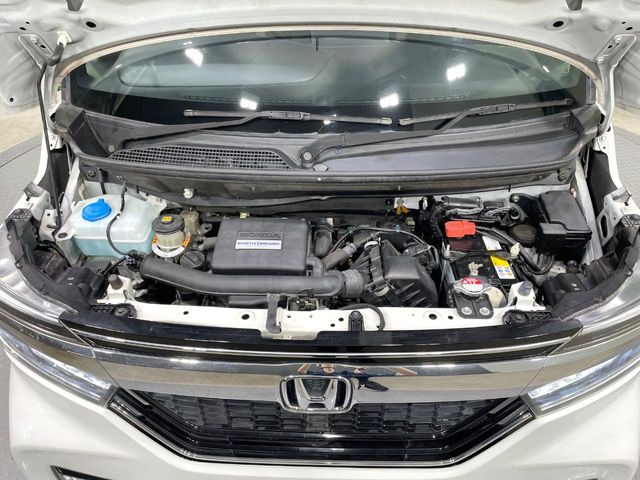 親切・丁寧な専門メカニックスタッフが応対!・車検・点検整備・事故等の修理などアフターサービスも安心。お車のカスタマイズもネクステージのサービススタッフまでご相談ください!
