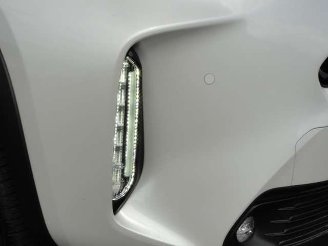 ★特別使用車Z&rsquo;URBANO専用装備★LEDフロントフォグ!