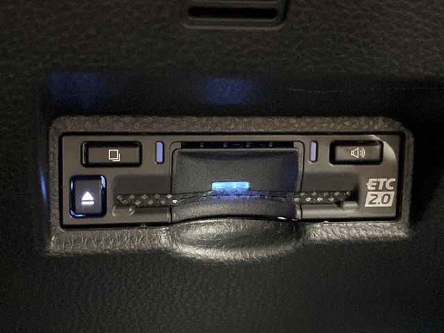 【ETC】高速道路の料金所をストレスなく通過!話題のスポットやサービスエリアに多い「スマートIC」利用時は必須のアイテムです。当店でセットアップを実施、ご納車当日からすぐにご利用いただけます!