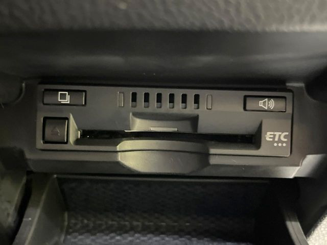 【ETC】高速道路の料金所をストレスなく通過!話題のスポットやサービスエリアに多い「スマートIC」利用時は必須のアイテムです。当店でセットアップを実施、ご納車当日からすぐにご利用いただけます!