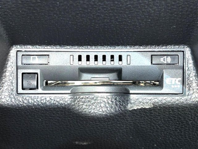 【ETC】高速道路の料金所をストレスなく通過!話題のスポットやサービスエリアに多い「スマートIC」利用時は必須のアイテムです。当店でセットアップを実施、ご納車当日からすぐにご利用いただけます!