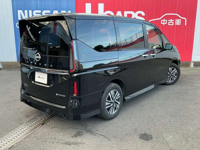 セレナ1.4 e-POWER ハイウェイスターV