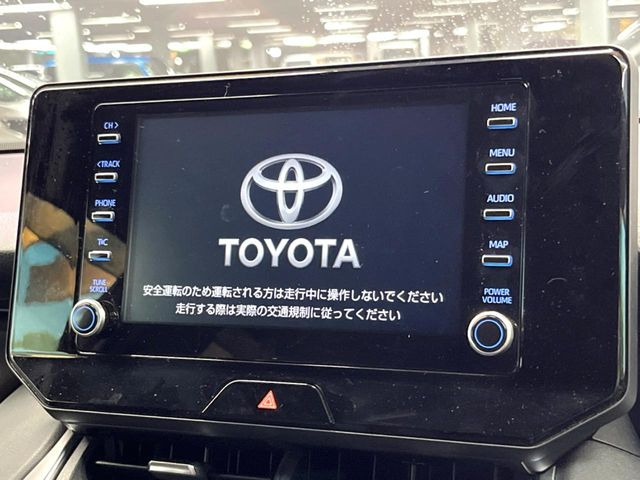 【8インチ ディスプレイオーディオ】大画面ディスプレイへお持ちのスマートフォンと連携して、ナビやbluetoothでの音楽再生が可能です♪デザインはもちろん操作性も良好!別途ナビ機能の取付可能です♪