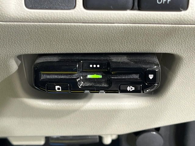 【ETC】高速道路の料金所をストレスなく通過!話題のスポットやサービスエリアに多い「スマートIC」利用時は必須のアイテムです。当店でセットアップを実施、ご納車当日からすぐにご利用いただけます!