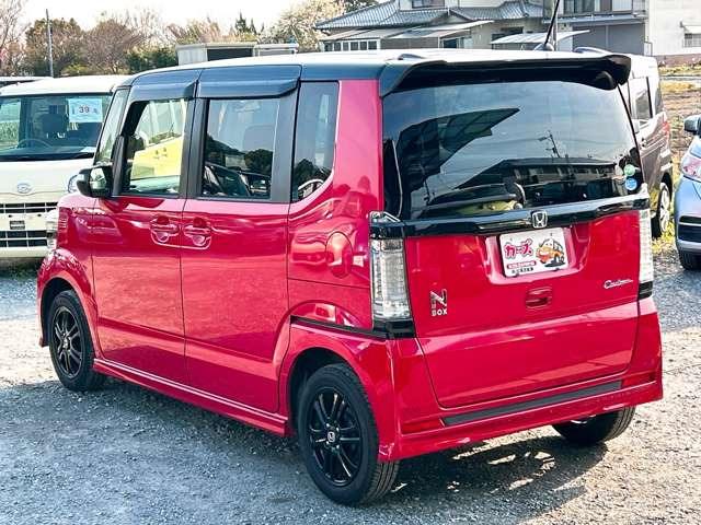 当店では軽自動車から普通車まで幅広くオールメーカーの車種・色・グレードを豊富に揃えております。