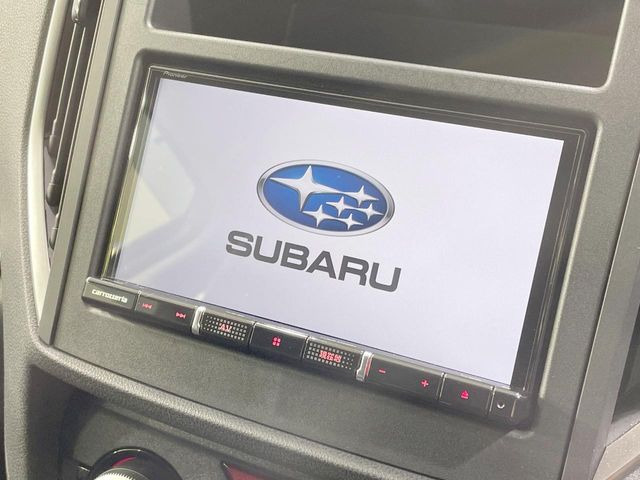 【純正ナビ】人気の純正ナビを装備。オーディオ機能も充実しており、Bluetooth接続すればお持ちのスマホやMP3プレイヤーの音楽を再生可能!毎日の運転がさらに楽しくなります!!