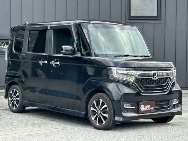 ★オンライン相談★パソコン・スマホのビデオ通話を利用した、オンライン相談が可能です。お車の外装や内装シートの状態等、オンラインで確認頂けます。※詳しくは「オンライン相談希望」とお問い合わせください。