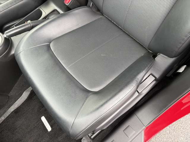 ★自社整備工場完備★メカニック3名★即日対応★セーフティーローダー(積載車)有り急なトラブルもご安心ください★修理や車検、鈑金もお任せください★万が一の事故の場合もお電話いただければご対応いたします★