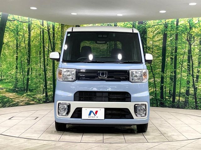 弊社では、全車『修復歴なし』のお車のみ取り扱っております。専任バイヤーによる厳選した仕入れの後、入庫後の車両チェックを行い、ネクステージが認定した高品質な中古車をご提供しております。