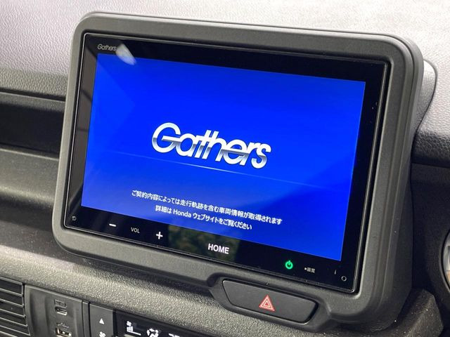【ディスプレイオーディオ】お持ちのスマホやMP3プレイヤーとの無線接続で音楽再生が可能!コードで繋ぐわずらわしさも無く、手軽にお気に入りの音楽を楽しめます。