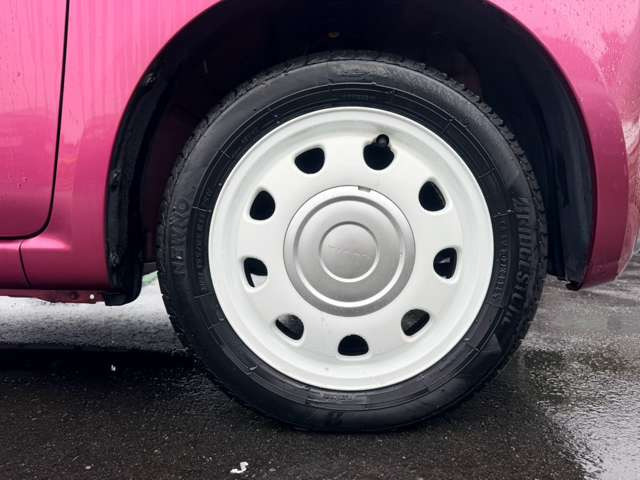 気になるお車がありましたら右の電話番号から直接お店にお問い合わせください。支払方法から車両情報、状態までなんでもご説明させて頂きます。スタッフ一同ご連絡お待ちしております。