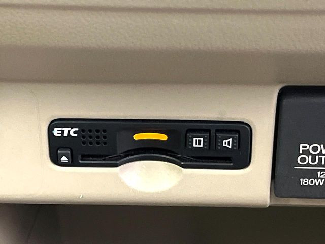 【ETC】高速道路の料金所をストレスなく通過!話題のスポットやサービスエリアに多い「スマートIC」利用時は必須のアイテムです。当店でセットアップを実施、ご納車当日からすぐにご利用いただけます!