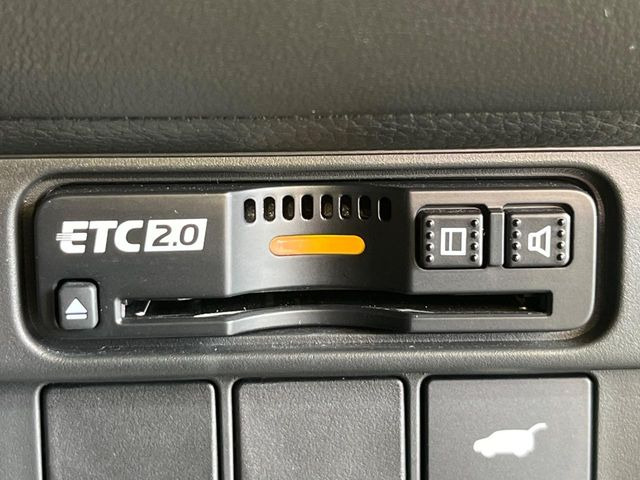 【ETC】高速道路の料金所をストレスなく通過!話題のスポットやサービスエリアに多い「スマートIC」利用時は必須のアイテムです。当店でセットアップを実施、ご納車当日からすぐにご利用いただけます!