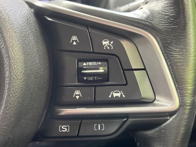【全車速追従機能付クルーズコントロール】高速道路での長距離走行が楽に!!自動で速度を保つクルーズコントロールが、衝突軽減システムと連携し、前方の車両を感知して車間を保つように速度調節してくれます!!