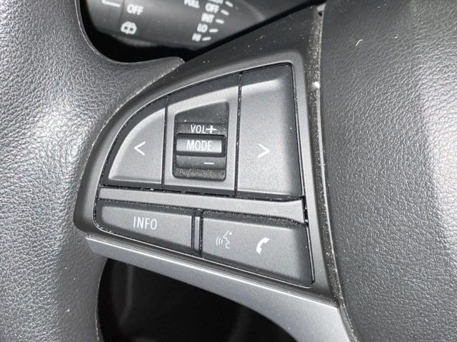 【ステアリングスイッチ】運転中、前方から目線をそらすことなく、オーディオ等の操作が可能な便利機能!安心&快適なドライブを演出してくれます♪
