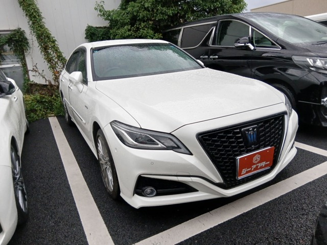 クラウン(トヨタ) ハイブリッド 2.5 S エレガンス スタイル　禁煙車 ワンオーナー 純正8インチナビ 中古車画像