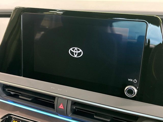 【8インチ ディスプレイオーディオ】大画面のディスプレイはAppleCarPlayやAndroidAutoが利用可能。大きな画面でスマホナビアプリ等が利用いただけます♪