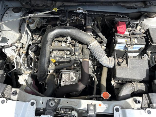 親切・丁寧な専門メカニックスタッフが応対!・車検・点検整備・事故等の修理などアフターサービスも安心。お車のカスタマイズもネクステージのサービススタッフまでご相談ください!