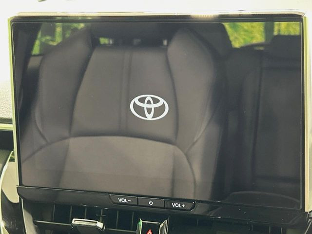 �y10.5�C���` �f�B�X�v���C�I�[�f�B�I�z���ʂ̃f�B�X�v���C��AppleCarPlay��AndroidAuto�����p�\�B�傫�ȉ�ʂŃX�}�z�i�r�A�v���������p���������܂���