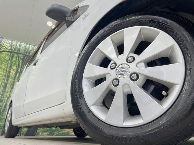 �y����14�C���`�A���~�z�C�[���z�O�ςɃ}�b�`���������A���~�z�C�[���𑕒����Ă���܂��B�e��ЊO�A���~�z�C�[����A�X�^�b�h���X�^�C�����戵�����Ă���܂��B���񂲑��k����������