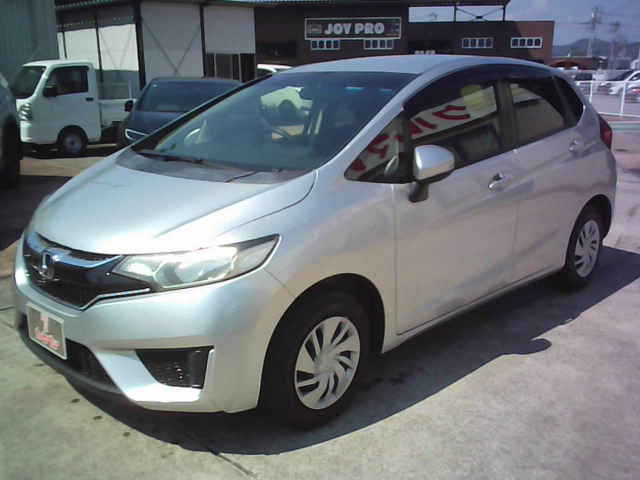 フィット(ホンダ) 1.3 13G Fパッケージ 中古車画像