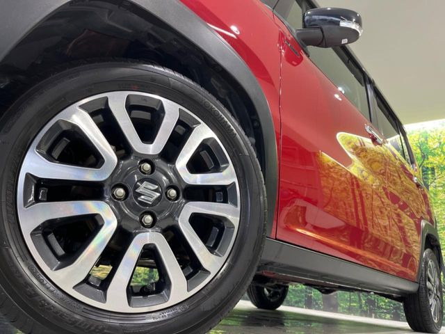 �y�����A���~�z�C�[���z�O�ςɃ}�b�`���������A���~�z�C�[���𑕒����Ă���܂��B�e��ЊO�A���~�z�C�[����A�X�^�b�h���X�^�C�����戵�����Ă���܂��B���񂲑��k����������