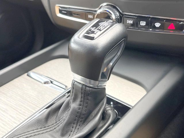 ��MT���[�h�t��AT:�ʏ�͎����ł����Ȃ���ϑ�(�M�A�`�F���W)���h���C�o�[�̑���ɂ���ĈӐ}�I�ɕς�����V�X�e���ł��B����w���i�̃h���C�u�����y���݂��������܂�!