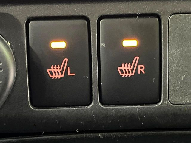 【シートヒーター】寒い日に重宝するシートヒーター!エアコンより早く温まってくれるので寒がりの人も安心ですね♪エアコンの温風は乾燥するから苦手、という方にもをおすすめです。