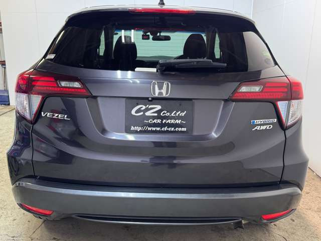 �y���A�r���[�zVEZEL�EHYBRID�EAWD�̊e�G���u�������m�F�ł��܂��B���E�ɍL����e�[�������v����ۓI�Ȍ��p�ł��B