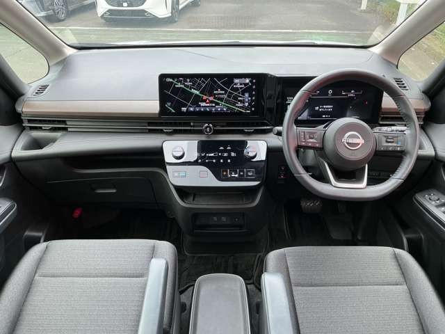 セレナ1.4 e-POWER ハイウェイスターV
