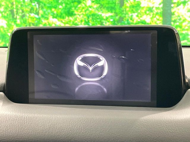 【純正ナビ】人気の純正ナビを装備。オーディオ機能も充実しており、Bluetooth接続すればお持ちのスマホやMP3プレイヤーの音楽を再生可能!毎日の運転がさらに楽しくなります!!