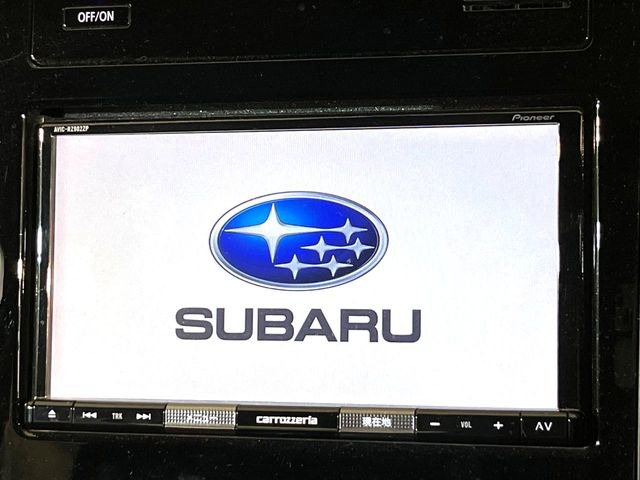 【純正ナビ】人気の純正ナビを装備。オーディオ機能も充実しており、Bluetooth接続すればお持ちのスマホやMP3プレイヤーの音楽を再生可能!毎日の運転がさらに楽しくなります!!